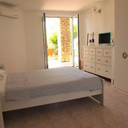 Studio Apartment Branko Novalja Exterior photo